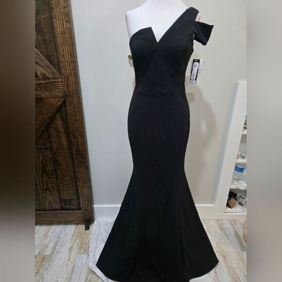 Betsy & Adam Paulina Cutout One Shoulder Floor Length Gown NWT Size 10 Black - Picture 3 of 5